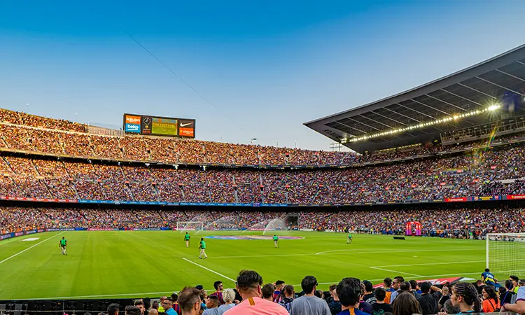 Més de 100 penyistes d’arreu del món participen en un concurs de fotografia del Barça