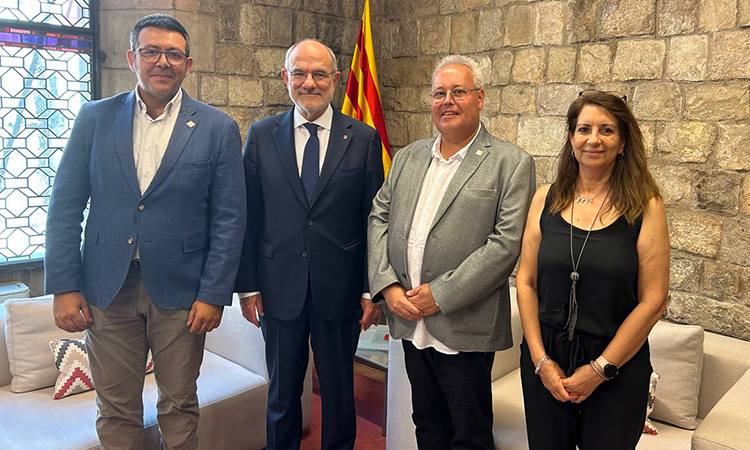 Adifolk presenta l'Aplec internacional de la cultura catalana al conseller Duch