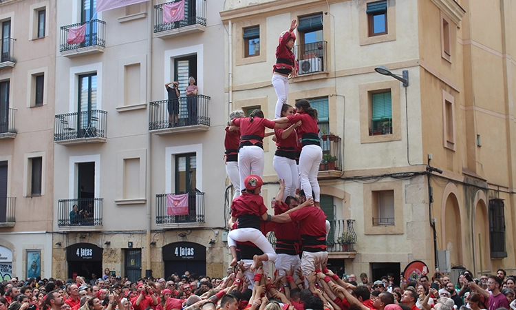 Castellers d’Andorra: Una dècada 'fent pinya, fent país'