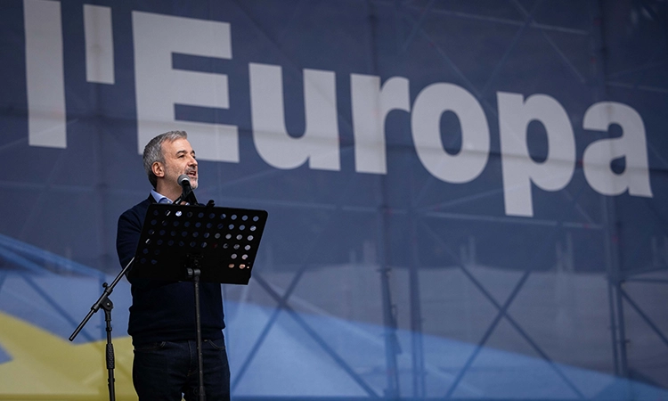 L'alcalde Collboni, en la multitudinària manifestació a Roma: “Les ciutats són la primera línia de la democràcia europea”