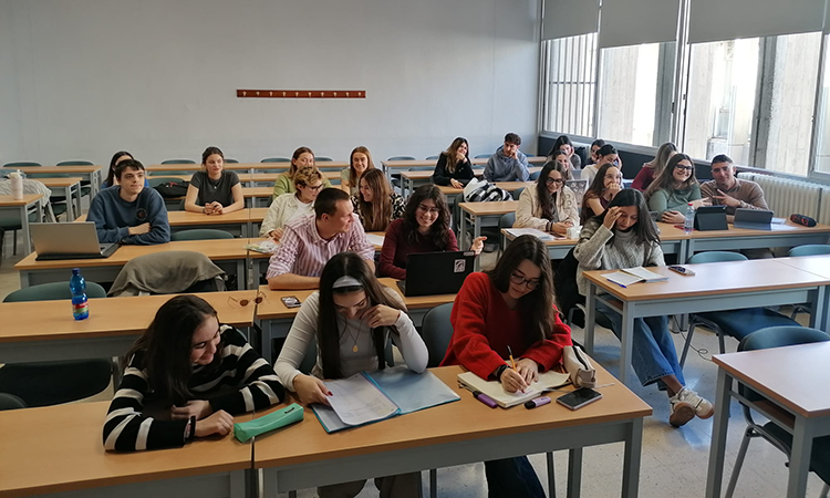 La Universidad de Granada: un oasi per al català a Andalusia