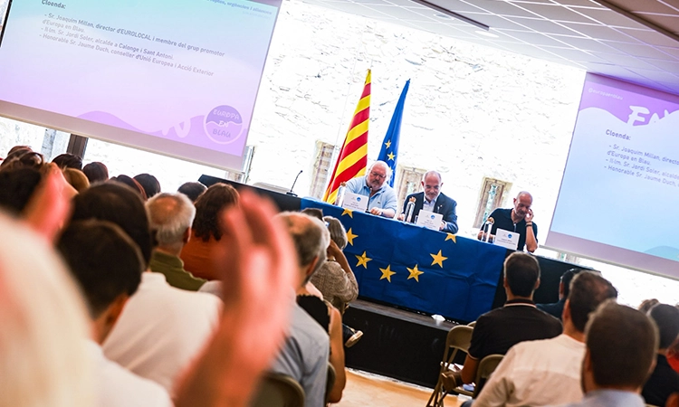 Europa en Blau alerta de l’ascens de l’extrema dreta i reclama accions urgents davant la crisi de valors democràtics