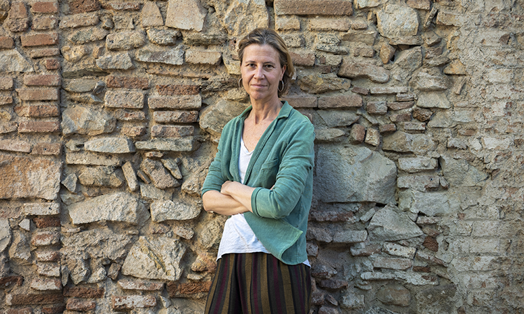 Isabel Galí: “A Catalunya sempre hi ha hagut la temptació de voler-se emmirallar amb França, però són realitats diferents”