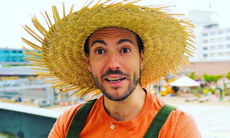 Julià Delos: "El somni que em motiva és portar amor a través de les cebes"