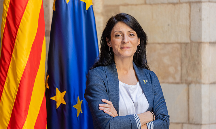 Laura Costa plega com a directora general de la Catalunya Exterior