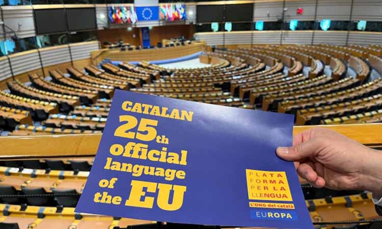 Tres de cada quatre catalans volen que el català sigui oficial a la UE, segons el CEO