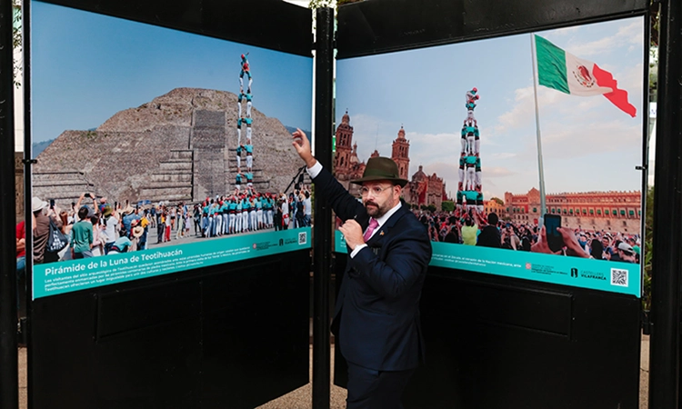 Mèxic estrena una exposició que rememora les actuacions dels Castellers de Vilafranca