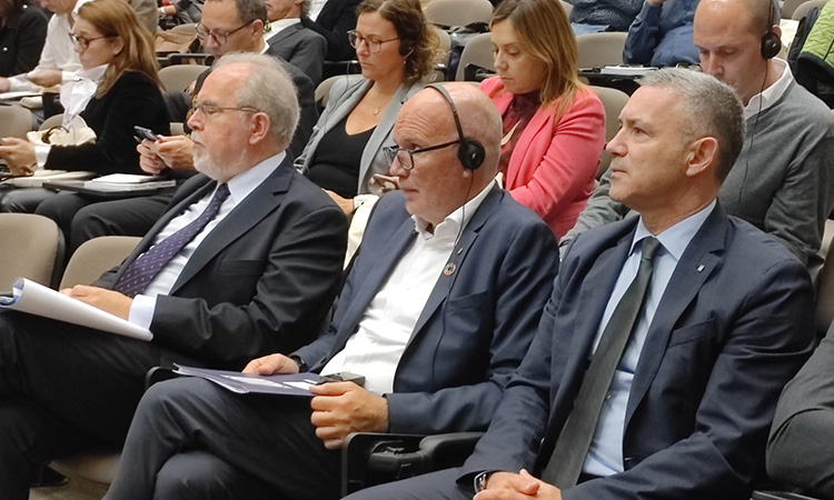 Catalunha e Portugal lançam acordos sobre política marítima