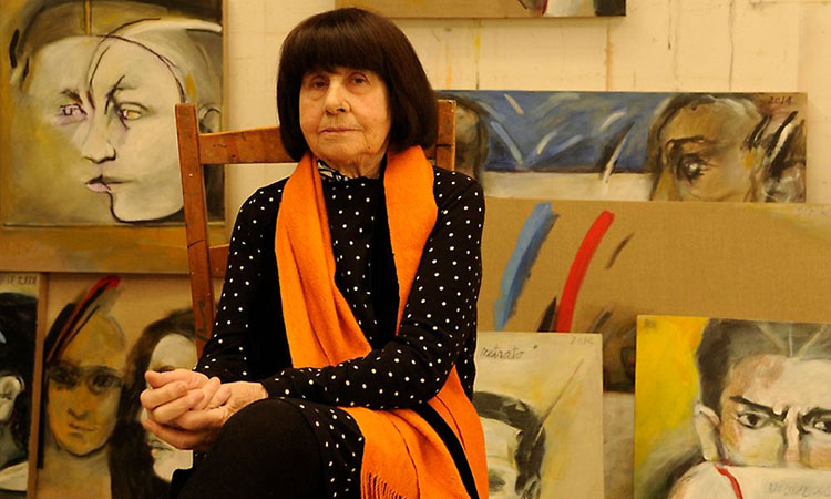 Mor l'artista catalana Roser Bru, Premi Nacional d'Arts Plàstiques a Xile