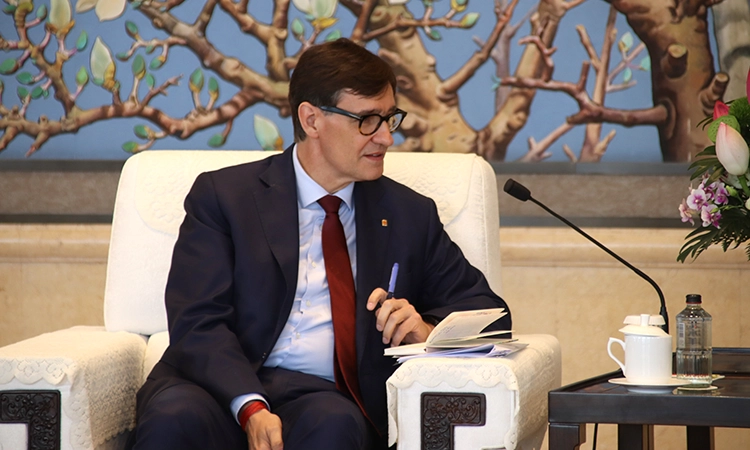 El Govern fomentarà l'estada d'esportistes xinesos en clubs de Catalunya